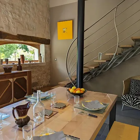 Spacieux Avec Jardin Privatif, Animaux, Accès Pmr, Pêche, Randonnées Et équipements Bébé Inclus - Fr-1-653-191 Casa vacanze Guizengeard