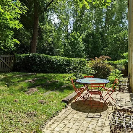 Spacieux Avec Jardin Privatif, Animaux, Accès Pmr, Pêche, Randonnées Et équipements Bébé Inclus - Fr-1-653-191 *