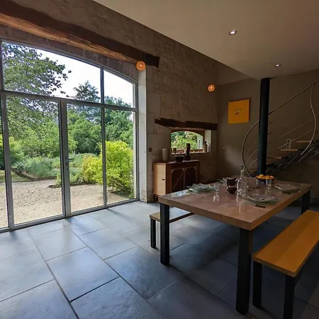 Spacieux Avec Jardin Privatif, Animaux, Accès Pmr, Pêche, Randonnées Et équipements Bébé Inclus - Fr-1-653-191 Casa vacanze Guizengeard